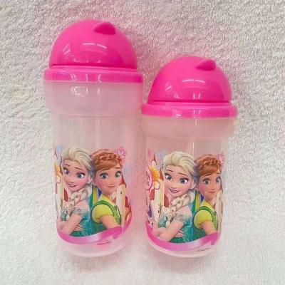 China Creative stocked Spiderman Doraemon Unicorn Frozen Sofia palstic water bottle drinks cup for kids water bottle for sale