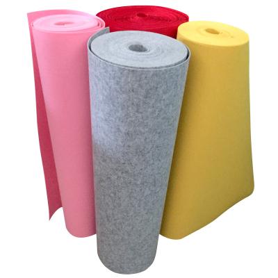 China Factory Price Sustainable Customized Breathable Manufacturer PET Nonwoven Felt Fabric Rolls For DIY Craft Decoration for sale