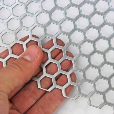 China Hot Selling Micro Plain Weave Powder Coated Hexagonal Perforated Metal Sheet for sale