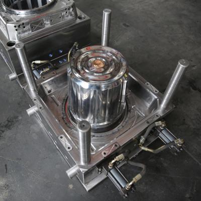 China Steel Bucket Industrial Bucket Mold Plastic Injection Mold Maker for sale