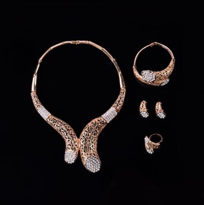 China Eco-Friendly Brazilian Wholesale Necklace Earring Set Wholesale Custom Gold Necklace And Earring Jewelry Set for sale