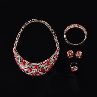 China Eco-Friendly Wholesale Saudi Gold Indian Fashion Enamel Choker Jewelry Red Necklace Set for sale