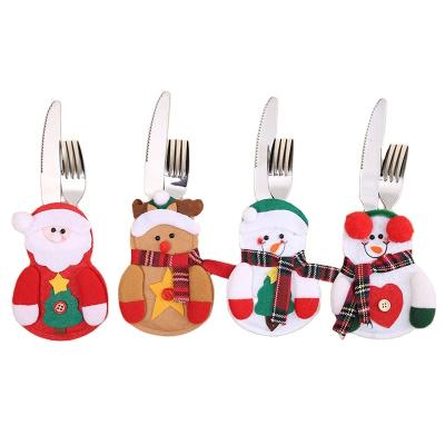 China Christamas Home Decoration Design Cute Christmas Snowman Ruled Gift Bag Cutlery Holder Decorate Dining Table for sale