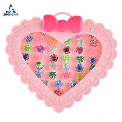 China Plastic Girls Pretend Play Makeup Toys Lovely Earring Ring Trinket With Heart Shaped Display Box for sale