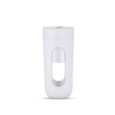 China Hotel Wholesale Mini Portable Juicer Cup Blender Household Manual Fruit Juicer Multifunctional Blender Small for sale