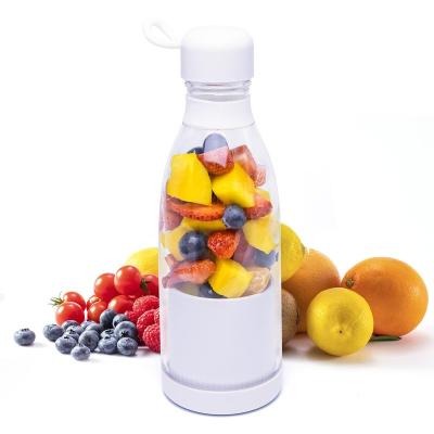 China Commercial USB Rechargeable Blender Juice for Sports Travel and Portable Blender Mini Juice Handheld Outdoor Personal Blender for sale