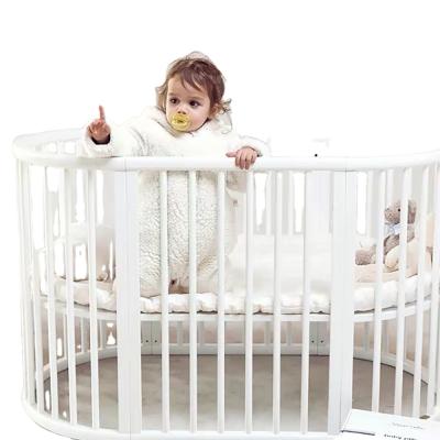 China 4 in 1 baby grow bed for sale baby wooden cradle hutch round bed solid crib multifunctional 4 in 1 baby grow bed wood for sale