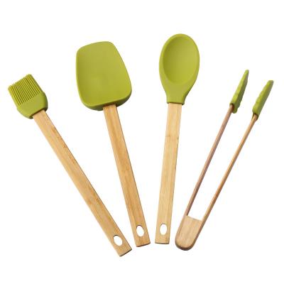 China Sustainable Handle 4 Pcs Food Grade Green Color Silicone Heat Resistant Spatulas Wooden Spatulas Set For Cooking for sale