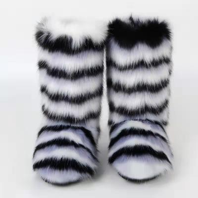 China Low price fashion durable oversized fur boots factory wholesale fur boots can be customized fox fur boots for sale