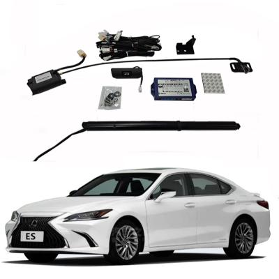 China Key& brow& Rear Tailgate Knob & Foot Sensor Control Tailgate Lift Assit Power Electric Tailgate For Lexus ES 200 350 330 300h 2018+ With Single Strut for sale