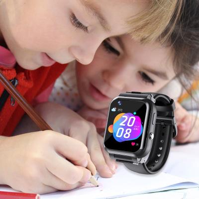 China Wifi kids waterproof ip7 touch screen SOS gps tracker smartwatch kids smartwatch for kids for sale