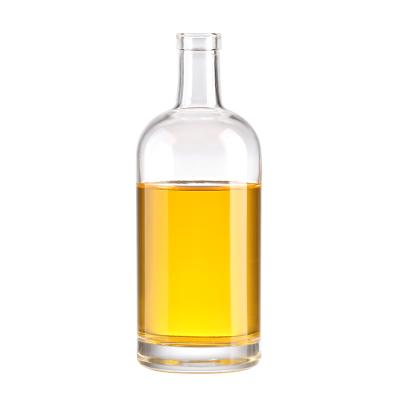 China Beverage Whiskey Bottle Supplier 500ml 700ml Square Whiskey Glass Bottle Clear Glass Bottle Whiskey for sale