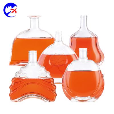 China Beverage Grade 100ml Wine Glass Bottle Top Square Liquor Bottle for sale