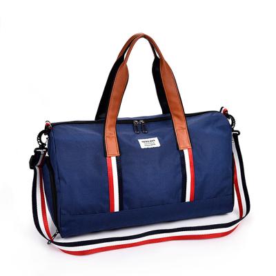 China Fashion Large Capacity Portable Handbag Men Waterproof Duffel Bags For Traveling for sale