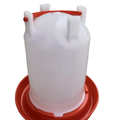 China Farms Factory Price Poultry Equipment 1.5L Chicken Drinker Chicken Bucket Drinker for sale