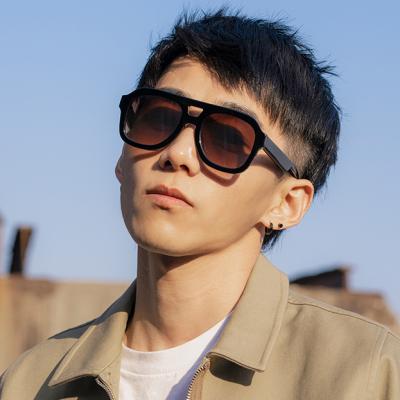 China Fashion Sunglasses 90s Fashion PC Frame Colorful Lenses Spike Viper Sunglasses For Men In Large Stock for sale