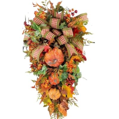 China Garland New Design Autumn Thanksgiving Pumpkin Wreath Arch Plant Green Decorative Wreath for sale