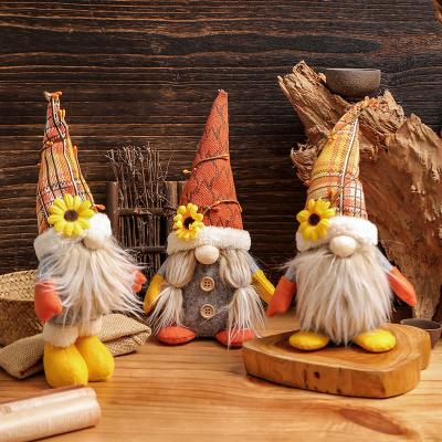 China Cute Sunflower Soft Faceless Doll Standing Dwarf Ornaments Harvest Festival Window Decorations for sale