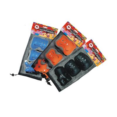 China WINMAX Kids Skateboard and Bicycle Protector Set Skating Retraining for Kids Knee Elbow and Hand Protective Gear for sale