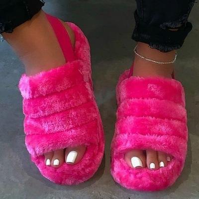 China 2021 Newest Ladies Plush Winter Fur Fashionable Fluffy Hairy Women Slippers Luxury Warm Fuzzy Indoor Slippers Slides for sale