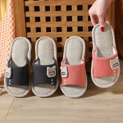 China Autumn Flat Children's Spring Shoes Fashion Canvas Slippers Cute Cartoon Bear Wood Floor Indoor Boys And Girls Summer Sandals for sale