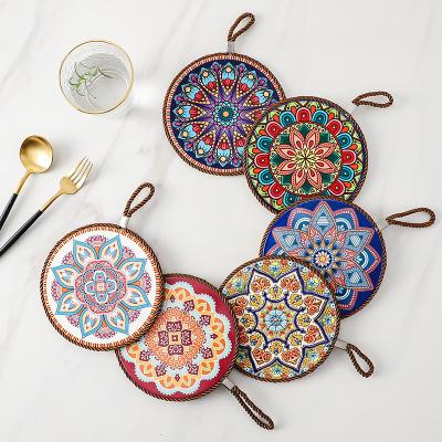 China Viable the heat insulation protection of the ceramic dinner dish is beautiful and characteristic in the style of Bohemian for sale