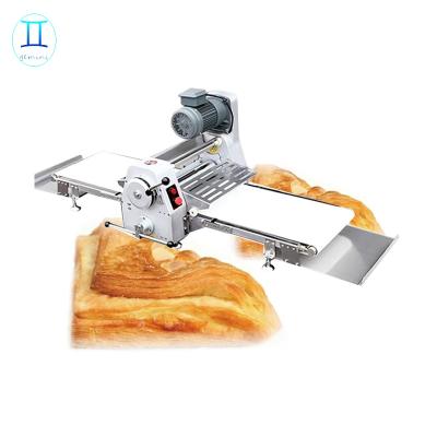 China Hot Sale Bakery Croissant Dough Sheeter / Conveyor Belt Reversible Table Top Dough Sheeter For Home Use for sale