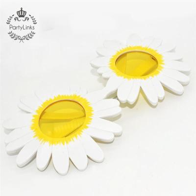 China Cute Party Sunflower Plastic Costume Yellow Glasses Eyewear Summer Flower Cute Sunglasses for sale