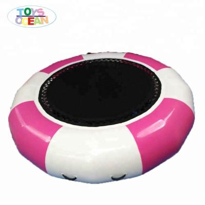 China Inflatable Trampoline Bed Water Floating Water Sport Games Water Sport Games Bouncer for sale