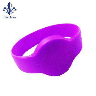 China Cheap Popular Funny Custom Party Silicone Wristband For Sport for sale