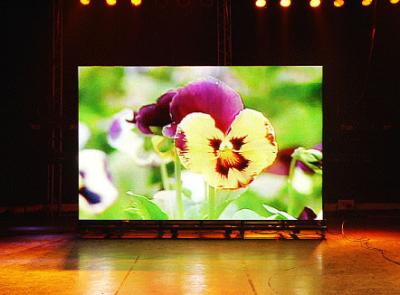 China Custom SMD P4 Indoor Full Color LED Screen 1200 cd / ㎡ , Color LED Displays for sale