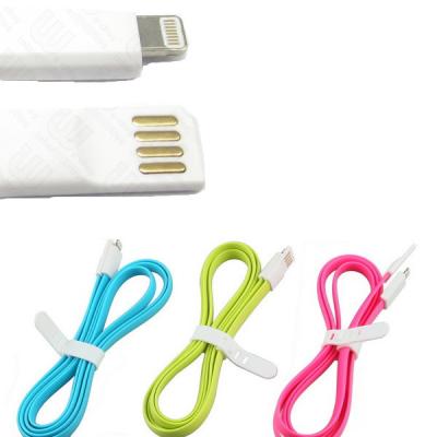 Chine Fil de remplissage de données de l'appartement 8 de goupille d'usb de téléphone de chargeur de synchronisation magnétique de câble à vendre