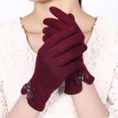 China Factory Price Single Wine Red Bow Winter Touch Screen Wool Glove for sale