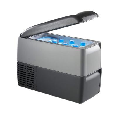 China Mini Car Fridge 12v Hot Cold Hot 2 Modes Fridge Freezer for sale