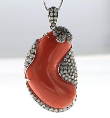 China FASHIONABLE Charming 18K Gold Manufacturer Black Rhodium Vintage Designer Natural Red Coral and Diamond Pendant for sale