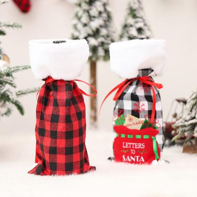 China Recyclable White Christmas House Wine Bottle Plush Group Say Wine Lipstick Red Canvas Champagne Cover Bag Red and Black Plaid for sale