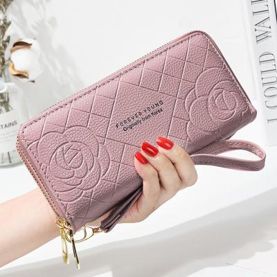 China Wholesale 2021 New Long Stain Waterproof Wallet Women's Single Wrist With Purse Double Zipper Large Capacity Mobile Phone Bag for sale