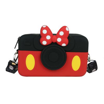 China New High Quality Silicone Mini Bag Girl Accessories Mobile Phone Bag Parent Child Messenger Bag Leisure Cartoon Shoulder Bag for sale