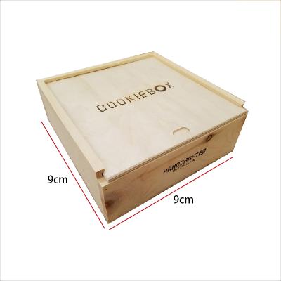 China Recycled Materials Pine Wood Candy Storage Box Valentine's Day Chocolate Cookies Packaging Wooden Box for sale