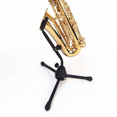 China Factory direct sale triangle base alto tenor saxophone portable foldable thickened universal saxophone stand alto/tenor saxophone for sale