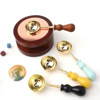 China Wholesale Wooden Brass Seal Handle Spoon Copper Wax Sealing Melting Spoon Eco-friendly Wax Material For Envelope Invitation for sale