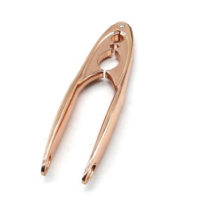 China The Fine Quality Walnut Plier Lobster Crab Metal Heavy Duty Nut Cracker Pecan Nutcracker kitchen tools kitchen gadget for sale