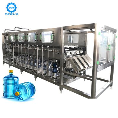 China Automatic Food Water Bottle Machine To Fill 20L Barrel for sale