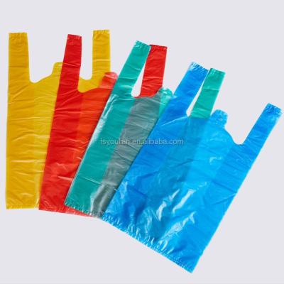 China Recyclable Factory Price Customize HDPE Plastic Shopping T-Shirt Bag On Roll for sale