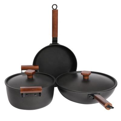 China Sustainable Cooking Tools Non Stick Frying Pan Soup Pot Fry Pan Cookware Set With Wooden Handle For Kitchen for sale