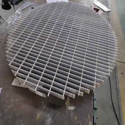 China Strong and Sturdy Custom Galvanized Steel Metal Walkway Grating for sale