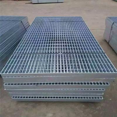 China Galvanized Steel Grating Serrated Floor Grating Steel Grid for sale