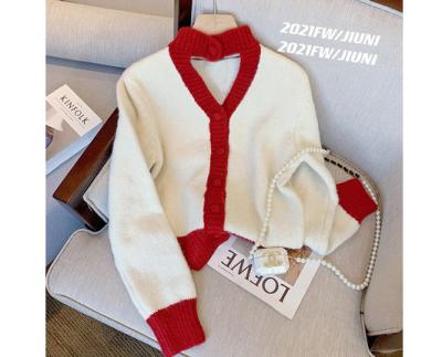 China New Christmas Style Anti-wrinkle Charm White Red Hollow Sweater Women's Short Girl Knitted Cardigan Knitted Cardigan Fashion for sale