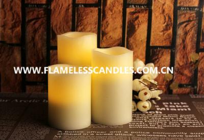 China Velas sin llama del LED/velas blancas grandes del pilar con el sensor móvil y el borde ondulado en venta