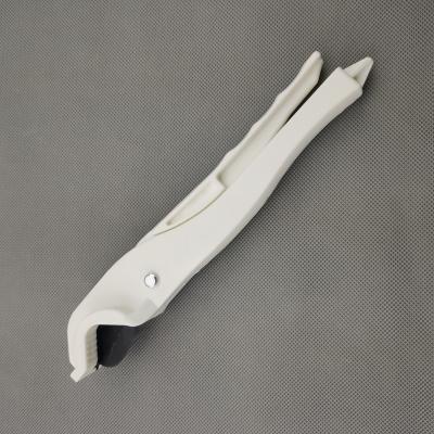 China Plastic Pipe Conduit Cutter Pliers Scissors Machine Plumbing Pipe Water Pipe Cutter METER-PIPE CUTTER for sale